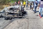At least 18 feared dead after kombi bursts into flames along Bulawayo–Beitbridge Road At least 18 feared dead after kombi bursts into flames along Bulawayo–Beitbridge Road (Picture via Social Media)