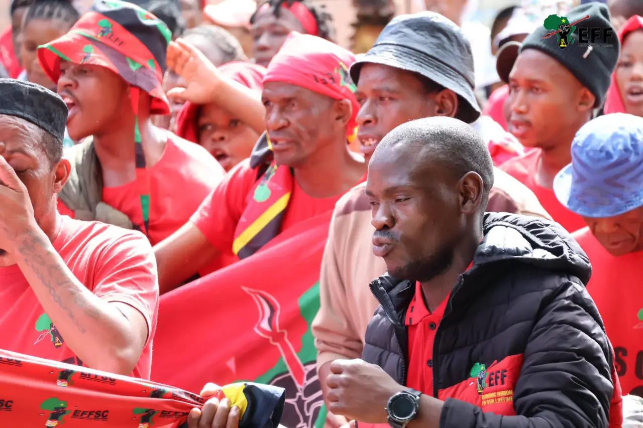 EFF party supporters marching to the Northern Cape High Court in solidarity with party leader Julius Malema (Picture via X - Economic Freedom Fighters)
