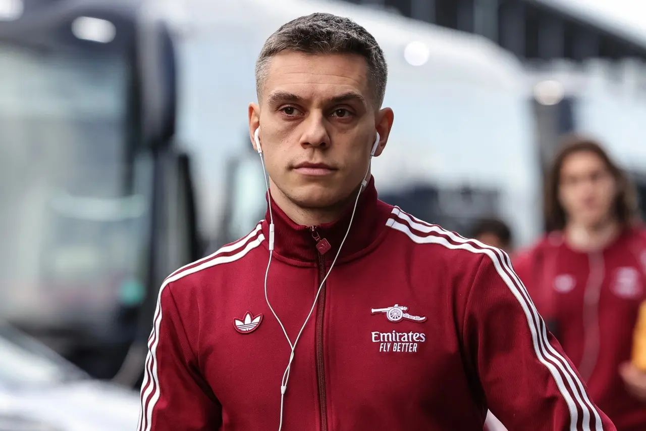 Leandro Trossard of Arsenal arrives during the Premier League match Leeds United vs Arsenal at Elland Road, Leeds, United Kingdom, 31st January 2026 (Photo by Mark Cosgrove/News Images via DepositPhotos.com)